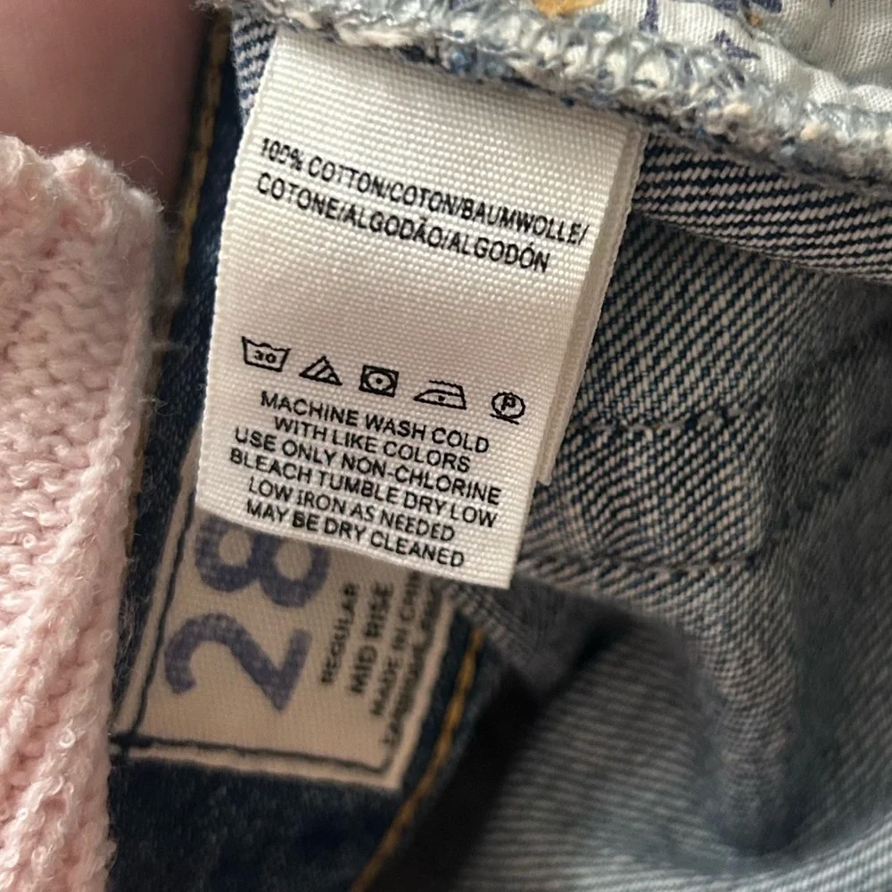 We The Free Size 28 Sofia Cutoff Mid Rise Blue Distressed Jean Short Free People